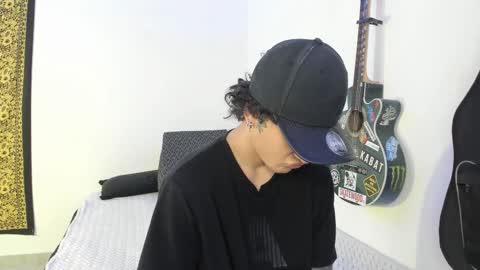 Snapshot of aria_x_orien chatting on 02/25/26, 02:48 Aria and Orien online show from 02/25/26, 02:48