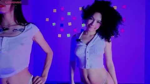 ariaa_23 online show from 04/10/26, 12:32