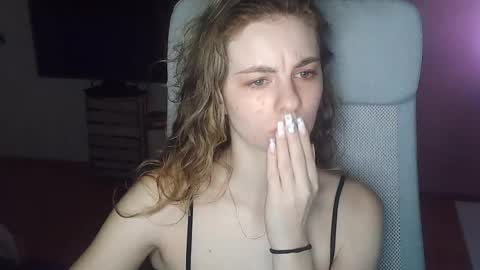 AriaCreazy online show from 04/02/26, 08:39