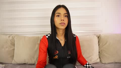 Snapshot of ariadna5 chatting on 01/26/25, 04:09 ARIADNA online show from 01/26/25, 04:09