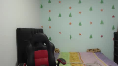 ...Ariana... online show from 12/05/24, 05:39