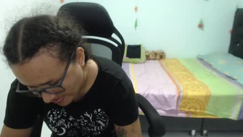 ...Ariana... online show from 01/17/25, 04:15