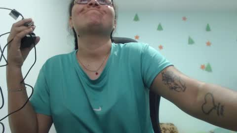 ...Ariana... online show from 01/19/25, 05:18