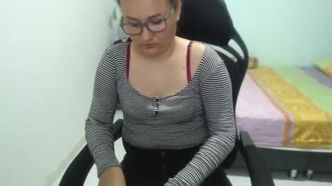 ...Ariana... online show from 02/18/25, 07:09