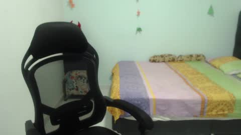 ...Ariana... online show from 03/06/25, 06:16