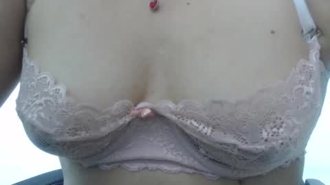 ...Ariana... online show from 09/13/25, 04:51