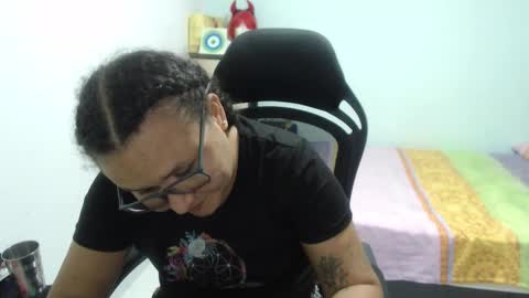 ...Ariana... online show from 10/07/25, 06:27