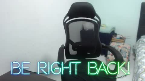 ...Ariana... online show from 02/05/26, 06:45