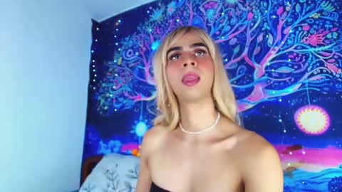 ariadna_dudamel online show from 04/11/26, 04:39