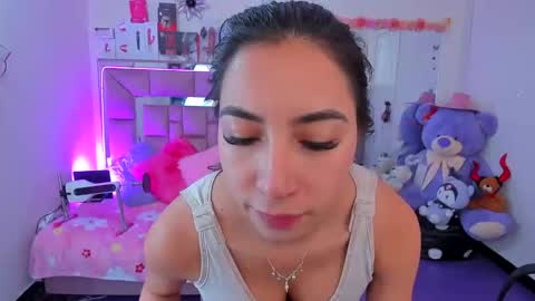 ariadnacappelletty online show from 05/20/26, 04:13