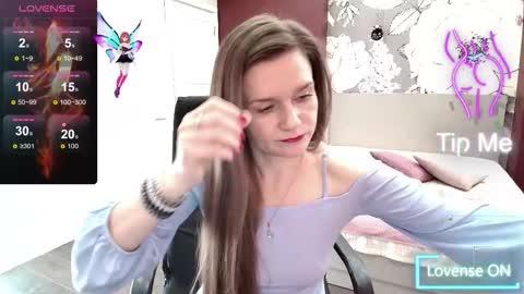 AriaGray online show from 10/05/25, 10:46