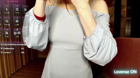 AriaGray online show from 04/07/26, 01:39