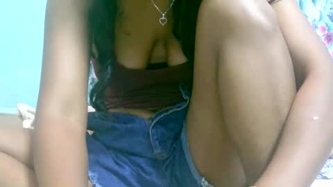 ariah13 online show from 12/19/25, 06:42