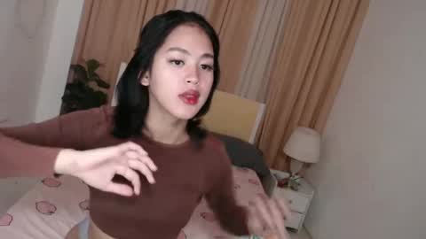 Snapshot of ariahooper chatting on 01/23/25, 10:11 Christine JorgensenChristmas wish breasts implants online show from 01/23/25, 10:11