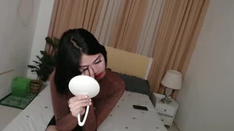 Snapshot of ariahooper chatting on 02/09/25, 01:03 Christine JorgensenChristmas wish breasts implants online show from 02/09/25, 01:03