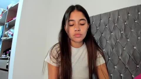 Snapshot of ariamontgomeryyy chatting on 01/14/25, 04:40 Aria Montgomery online show from 01/14/25, 04:40