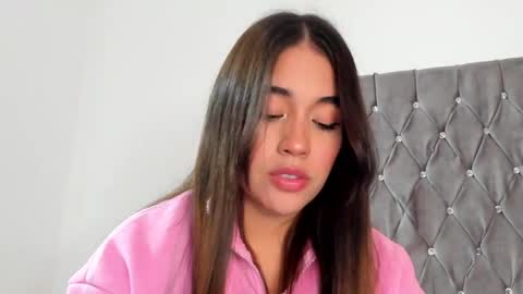 Snapshot of ariamontgomeryyy chatting on 01/29/25, 07:36 Aria Montgomery online show from 01/29/25, 07:36