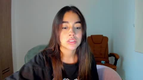 Snapshot of ariamontgomeryyy chatting on 02/24/25, 08:27 Aria Montgomery online show from 02/24/25, 08:27