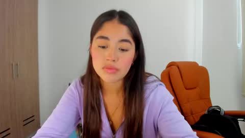 Snapshot of ariamontgomeryyy chatting on 02/28/25, 06:31 Aria Montgomery online show from 02/28/25, 06:31