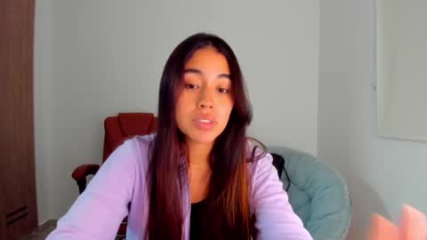 Snapshot of ariamontgomeryyy chatting on 03/11/25, 12:33 Aria Montgomery online show from 03/11/25, 12:33