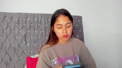 Snapshot of ariamontgomeryyy chatting on 09/13/25, 03:28 Aria Montgomery online show from 09/13/25, 03:28