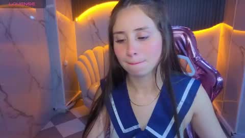 ariana18_b online show from 06/01/26, 01:02