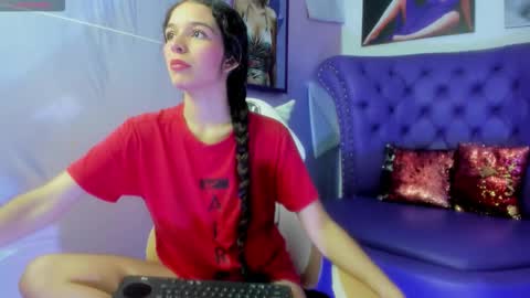 Ariana  online show from 11/29/25, 11:35