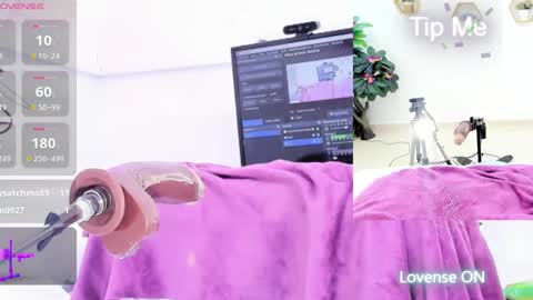 Snapshot of ariana_girl_ chatting on 03/11/25, 05:05 ariana  girl online show from 03/11/25, 05:05
