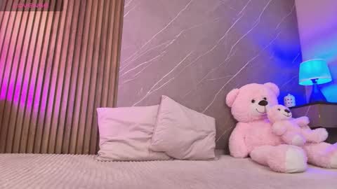 Ariana online show from 01/13/26, 12:21