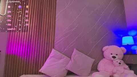 Ariana online show from 03/26/26, 12:22