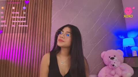 Snapshot of ariana_jhonson11 chatting on 04/30/26, 12:22 Ariana online show from 04/30/26, 12:22