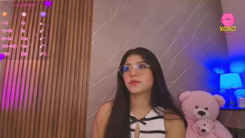 Snapshot of ariana_jhonson11 chatting on 05/05/26, 12:02 Ariana online show from 05/05/26, 12:02
