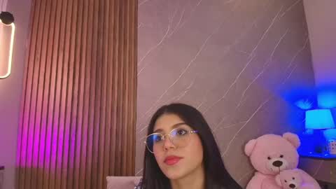 Snapshot of ariana_jhonson11 chatting on 05/12/26, 12:13 Ariana online show from 05/12/26, 12:13