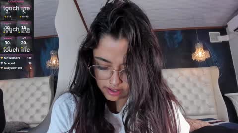 Snapshot of ariana_pierce chatting on 01/25/25, 07:49 Ariana online show from 01/25/25, 07:49