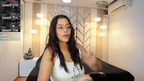 Snapshot of ariana_pierce chatting on 01/31/25, 08:11 Ariana online show from 01/31/25, 08:11