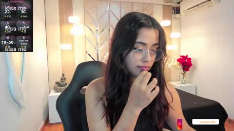 Snapshot of ariana_pierce chatting on 03/03/25, 05:09 Ariana online show from 03/03/25, 05:09