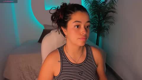 Snapshot of ariana_pierce chatting on 10/21/25, 12:39 Ariana online show from 10/21/25, 12:39