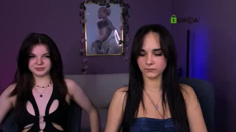 Snapshot of ariana_ross7 chatting on 01/06/26, 08:23 ariana_ross7 online show from 01/06/26, 08:23