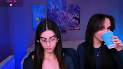 Snapshot of ariana_ross7 chatting on 01/08/26, 10:06 ariana_ross7 online show from 01/08/26, 10:06