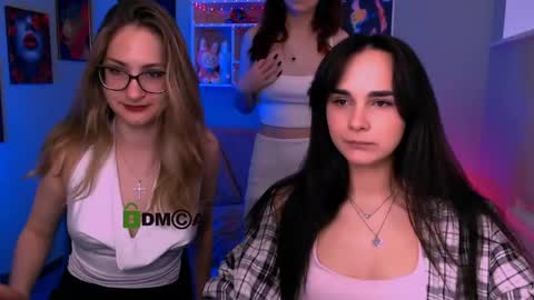 ariana_ross7 online show from 05/21/26, 07:21