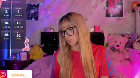 Ariana  online show from 11/10/25, 02:05