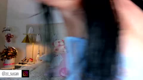 Snapshot of ariana_zc_ chatting on 10/14/25, 08:42 Susan online show from 10/14/25, 08:42