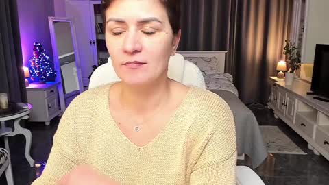 Ana online show from 12/13/24, 02:38