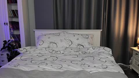 Ana online show from 12/14/24, 12:33