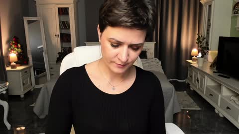 Ana online show from 12/27/24, 10:55