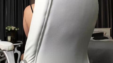 Ana online show from 01/21/25, 02:37