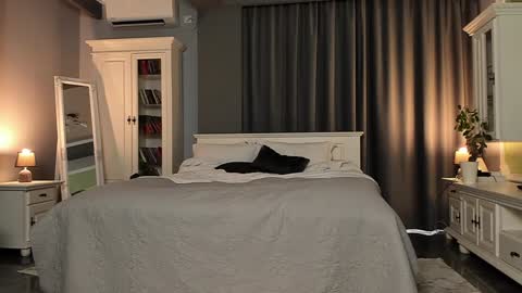 Ana online show from 01/25/25, 10:08