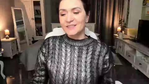 Ana online show from 02/09/25, 01:25