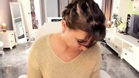 Ana online show from 10/05/25, 10:46