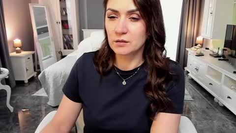 Snapshot of arianasage_ chatting on 04/20/26, 12:41 Ana online show from 04/20/26, 12:41
